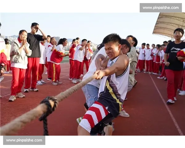 难忘的拔河比赛:团结协作与奋力拼搏的精彩瞬间